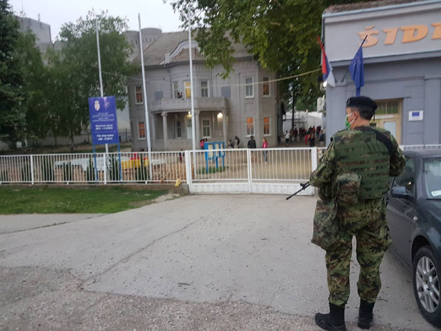 Ситуација у Шиду безбеднија: Током дана 50 инцидентата